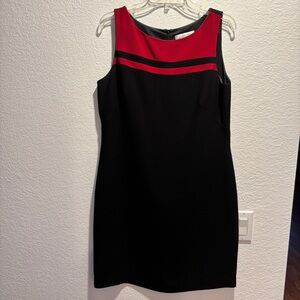 Casual Corner Sleeveless Black Sheath A-Line Dress with Red Yoke